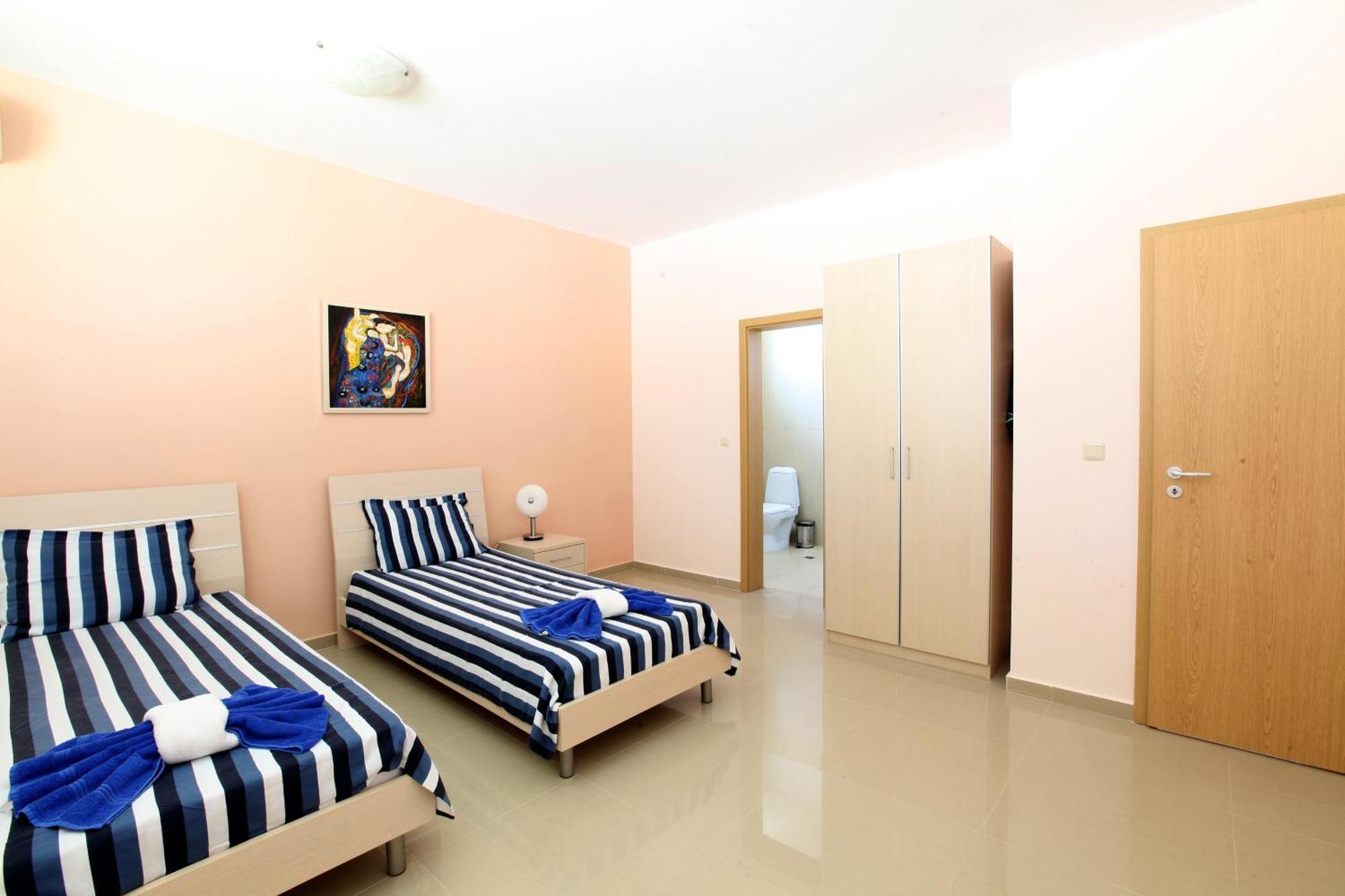 Lighthouse Golf Resort Private Properties Baltsjik Kamer foto