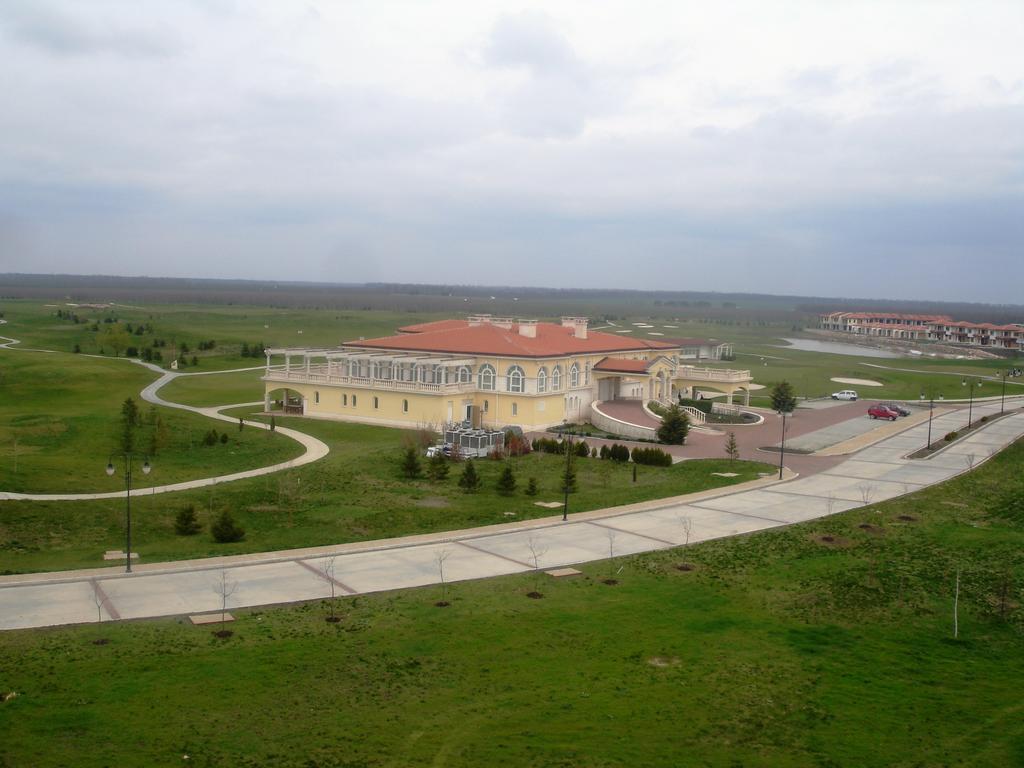 Lighthouse Golf Resort Private Properties Baltsjik Buitenkant foto